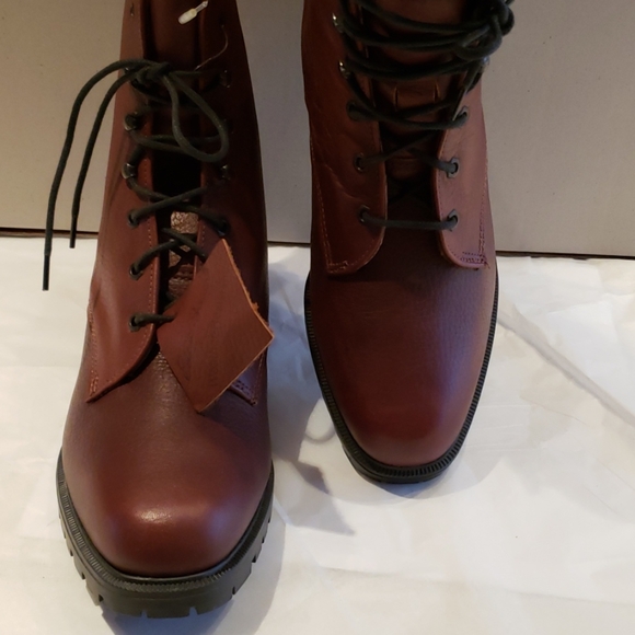 Eddie Bauer NEW Lug Sole Lace Up Leather Boot Women's 10 Burgundy USA 🎉HPx2🎉 - Picture 5 of 16